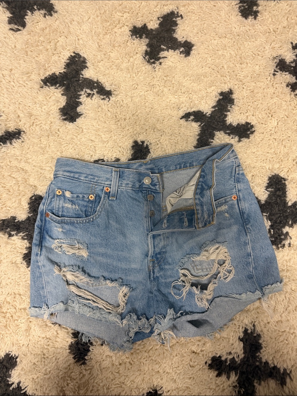 Levi’s 501 Distressed High-Waist Denim Shorts - Light Blue